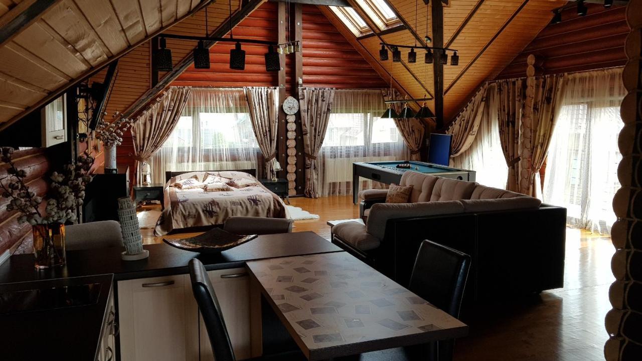 Luxury Villa With Pool And Sauna Чернивци Екстериор снимка