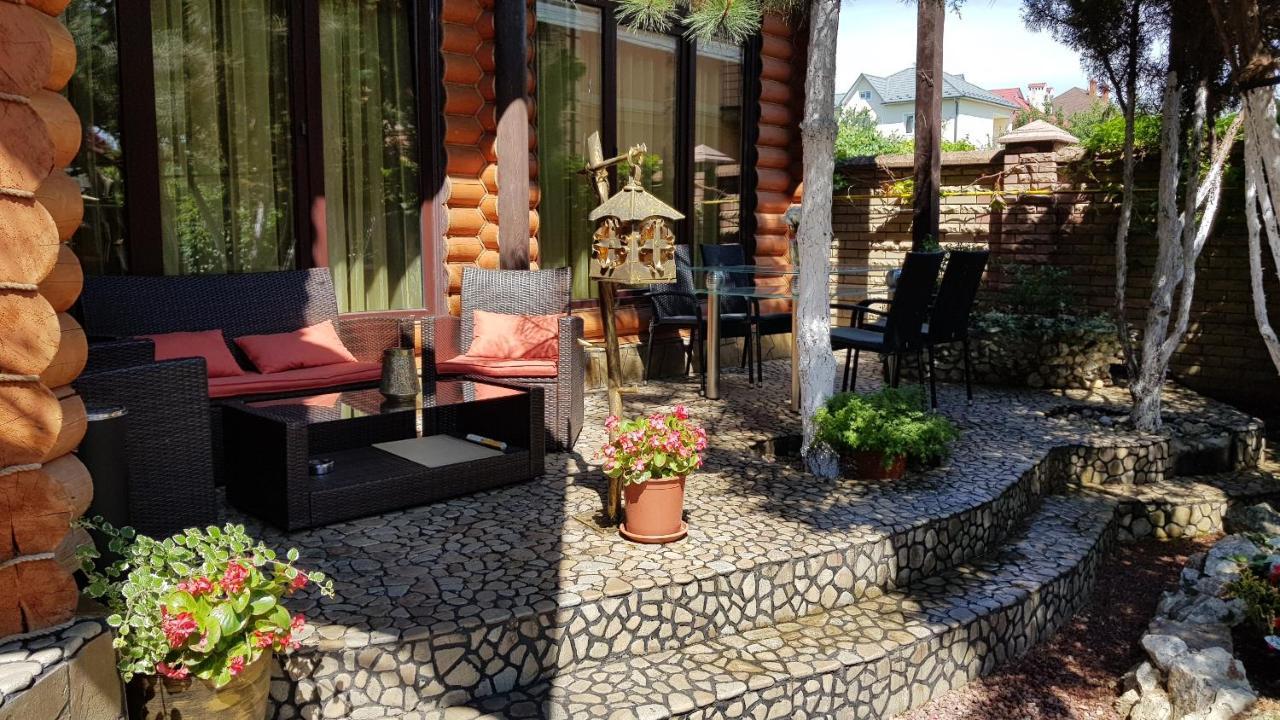 Luxury Villa With Pool And Sauna Чернивци Екстериор снимка